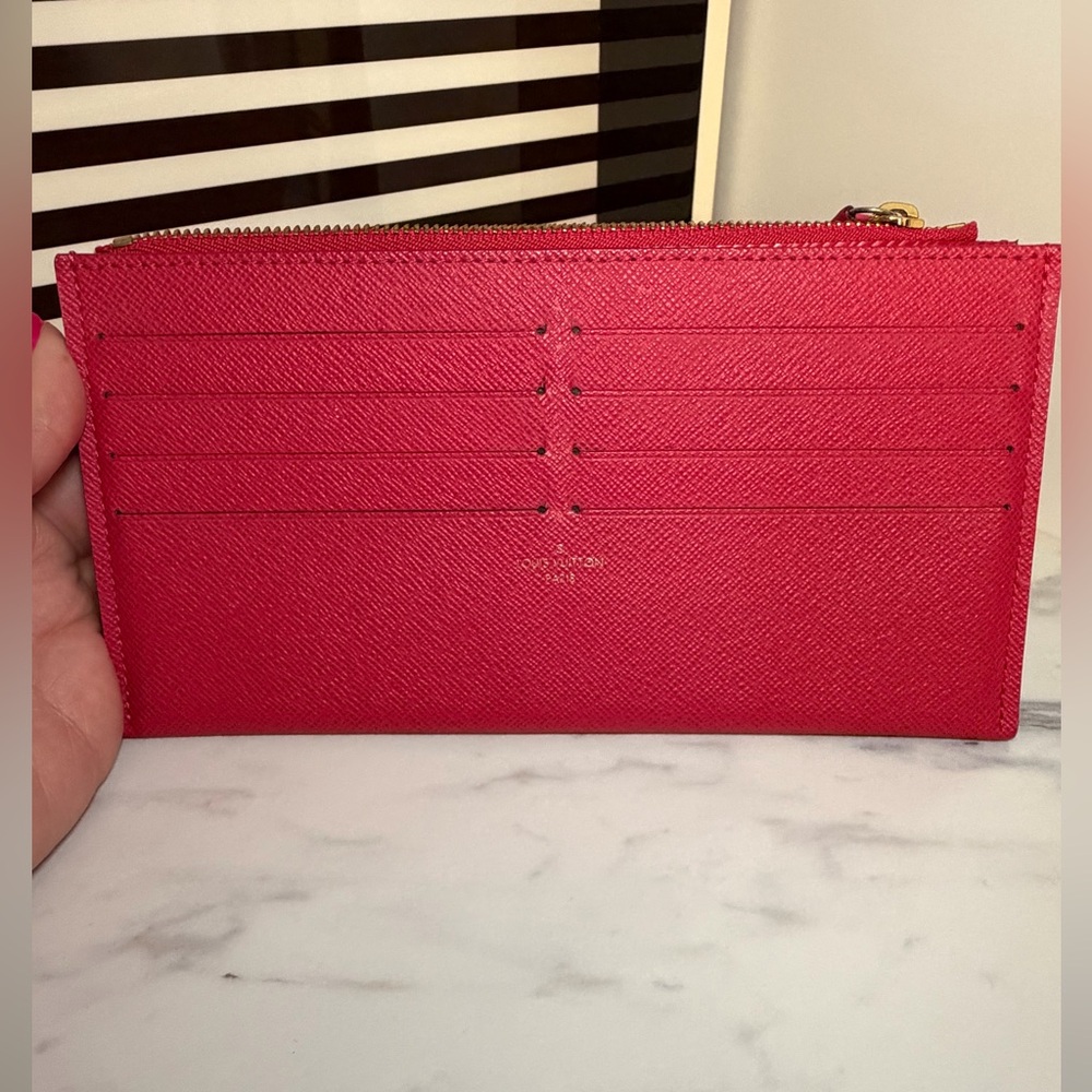 Louis Vuitton Limited Edition Felicie Pochette in Hot Pink Epi leather - Picture 7 of 17